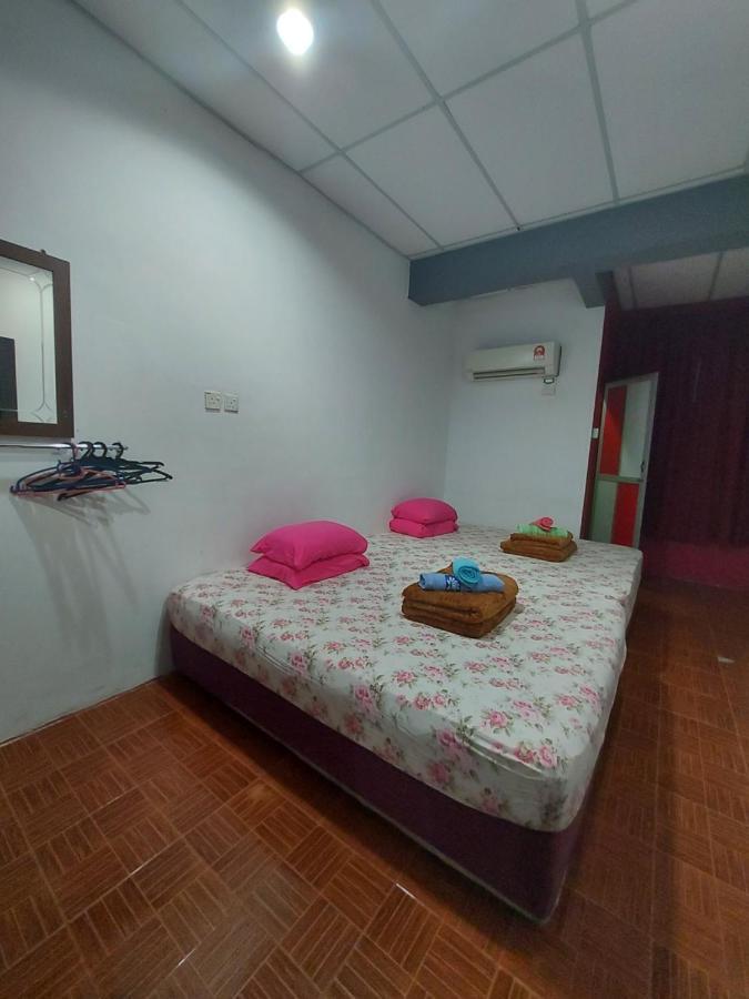 Nabil Nabila Motel Kuah Bagian luar foto